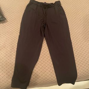 COPY - Lululemon Stretch High Rise. Size 10. Black.
7/8 Length Pant. 
25"